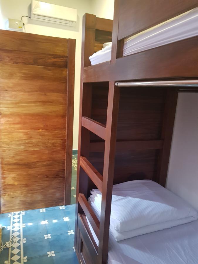 פונדיצ'רי Micasa Hostels מראה חיצוני תמונה
